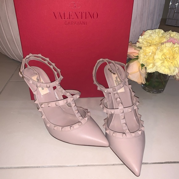 Valentino Garavani Shoes - Valentino rock stud